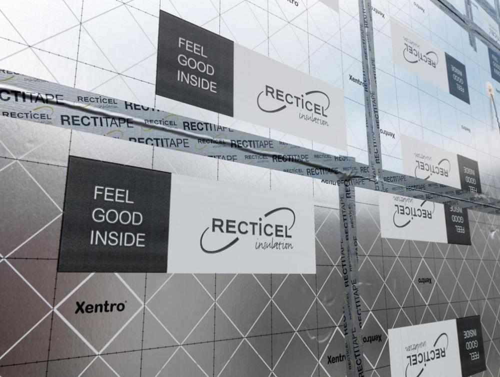 Eurowall Xentro performante spouwisolatieplaat met Rectitape isolatietape