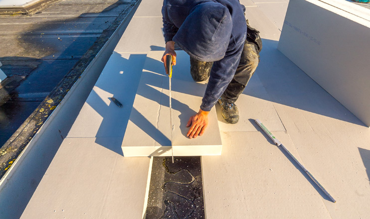 Powerdeck F isolatieplaat voor gelijmde systemen in platte daken installatie