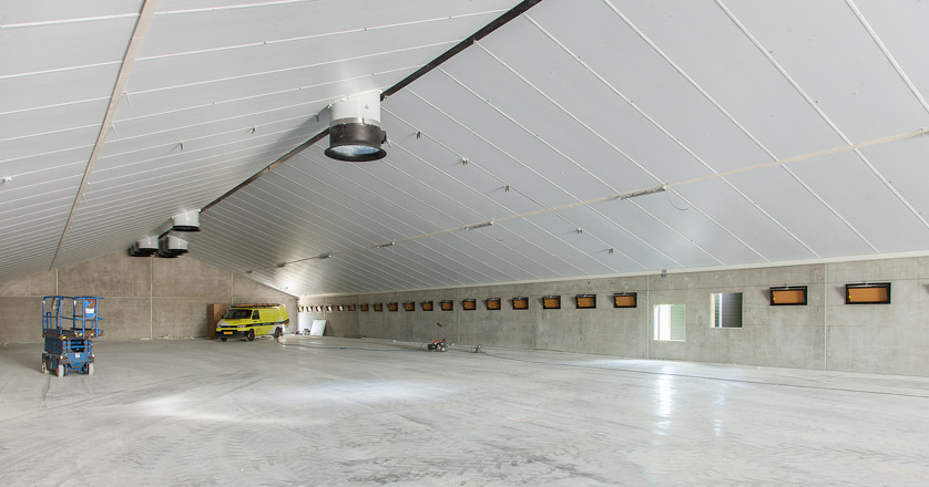 Powerline Panneau d'isolation thermique présentant une bonne protection contre les incendies et adapté aux applications agricoles - installation hangar
