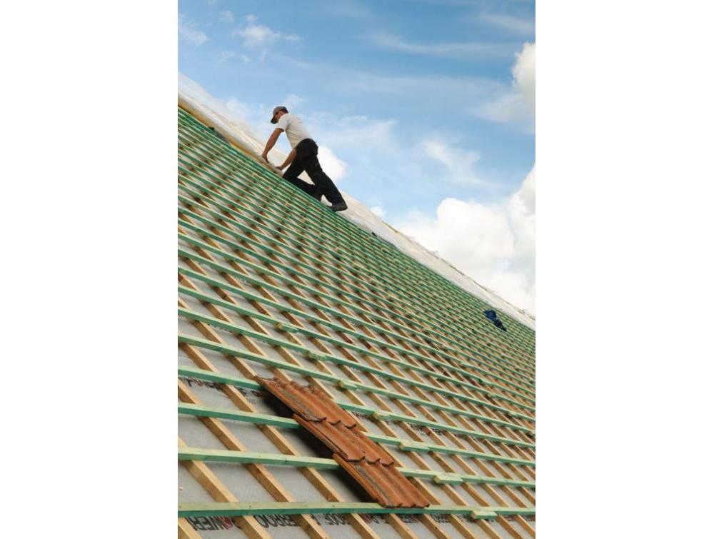 Powerroof sarking isolatieplaat voor hellende daken tengelatten