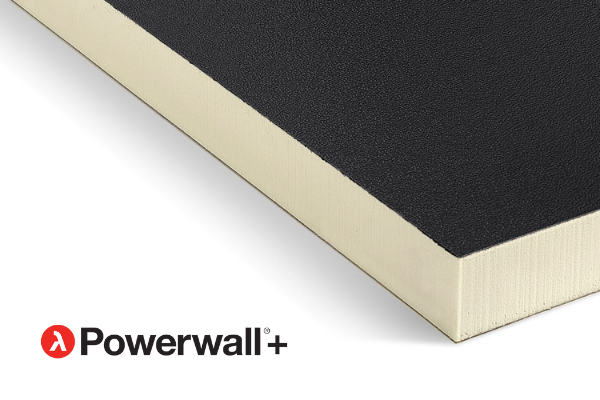 Recticel PIR-isolering Powerwall®+ utvecklad för ventilerade fasader har en kraftig aluminiumbeläggning på båda sidor.