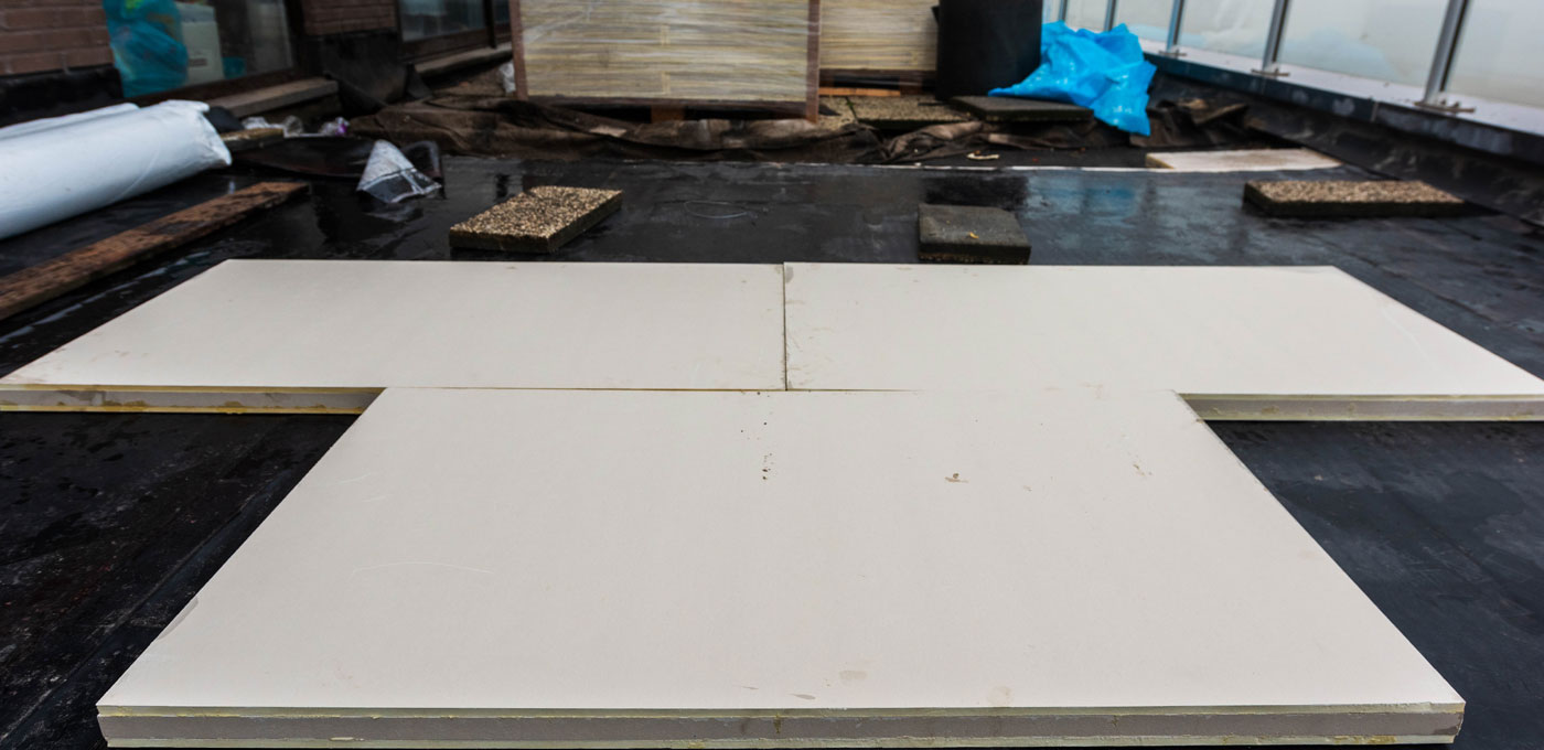 Deck-VQ<sup>®</sup> vacuümisolatie panelen voor appartement in Sint-Idesbald