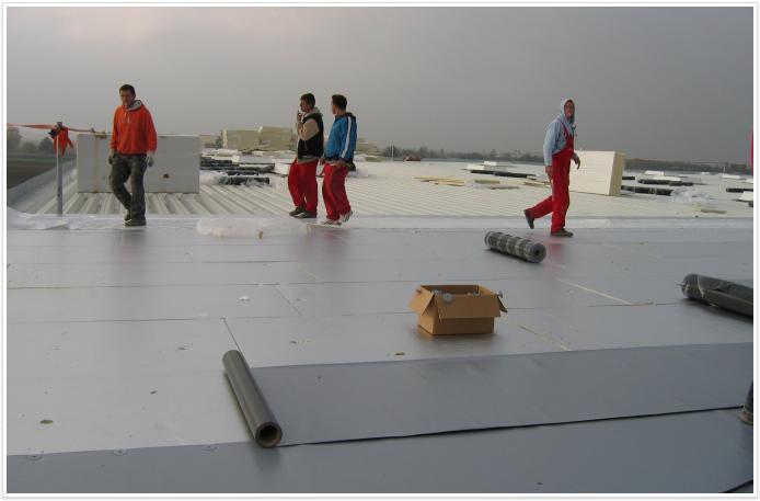 Budynek Panattoni Park Material: Powerdeck 60 mm Powierzchnia: 4500m2.
