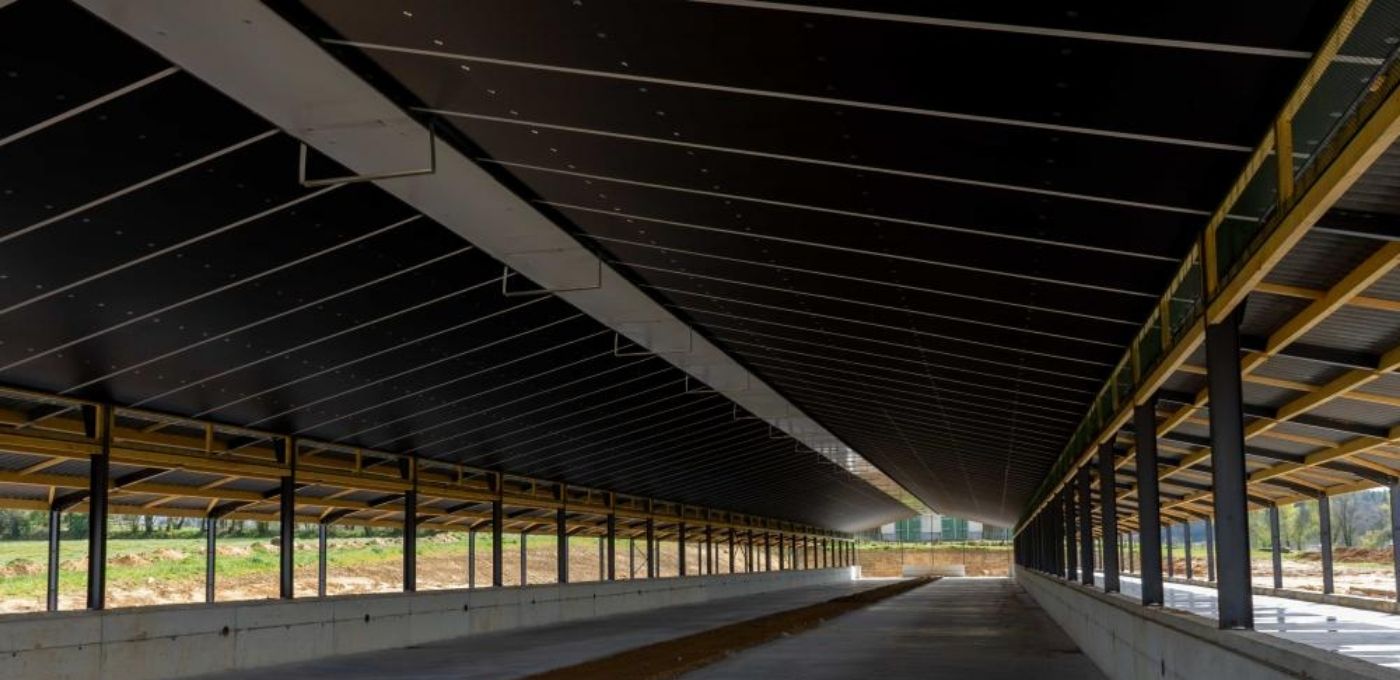 Agricultural unit in Brittany, France insulated from Recticel Insulation's Lumix full unit image