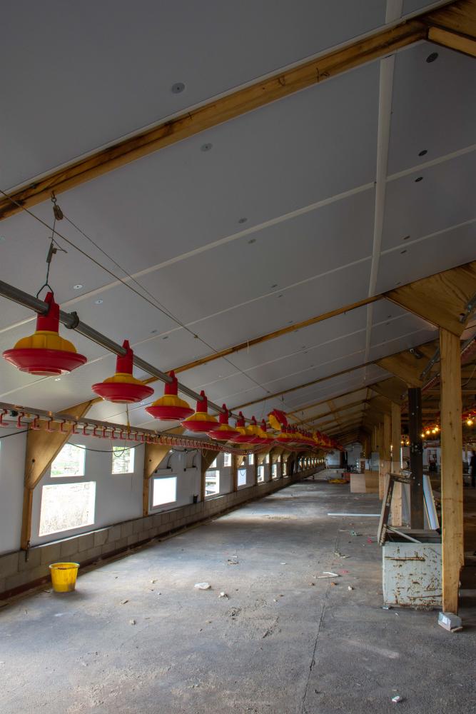 Powerline insulation for agriculture