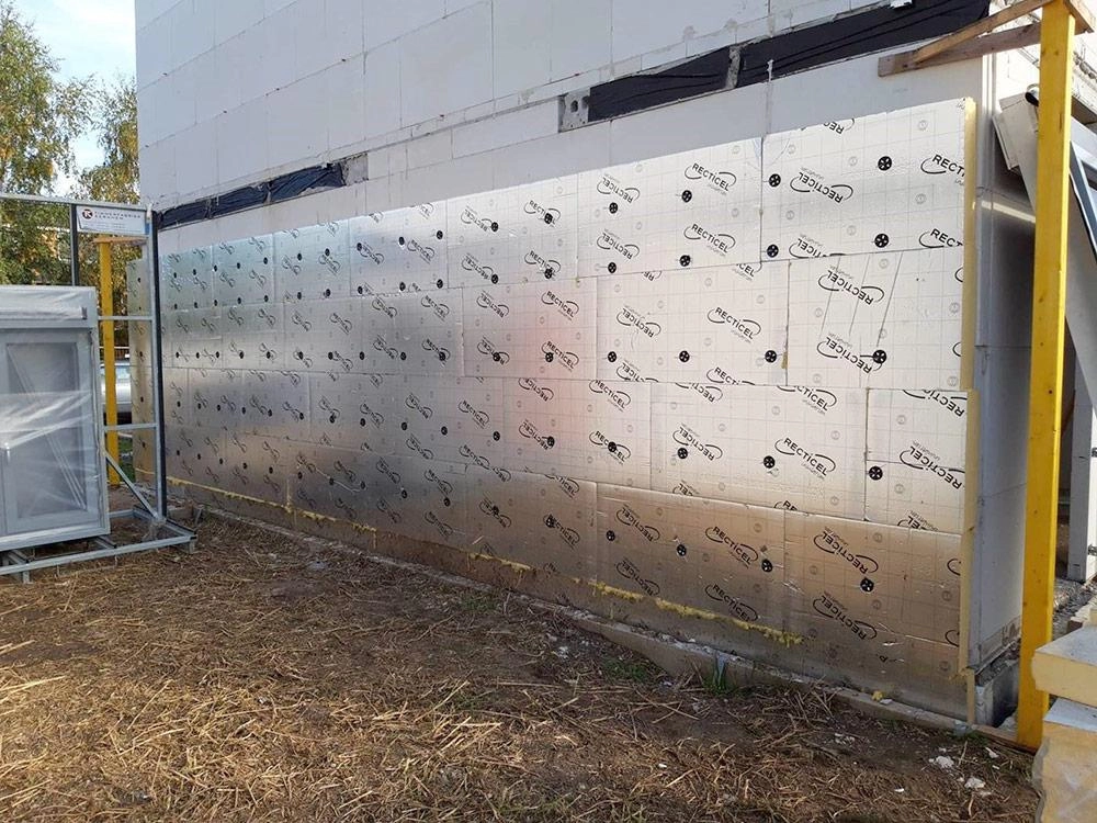 Multi montage Geenen is een enthousiast Recticel Insulation Eurowall verwerker