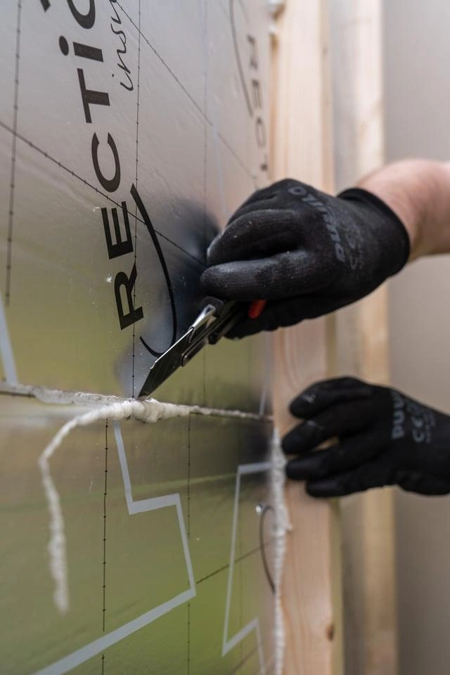 Installation PIR and remove foam