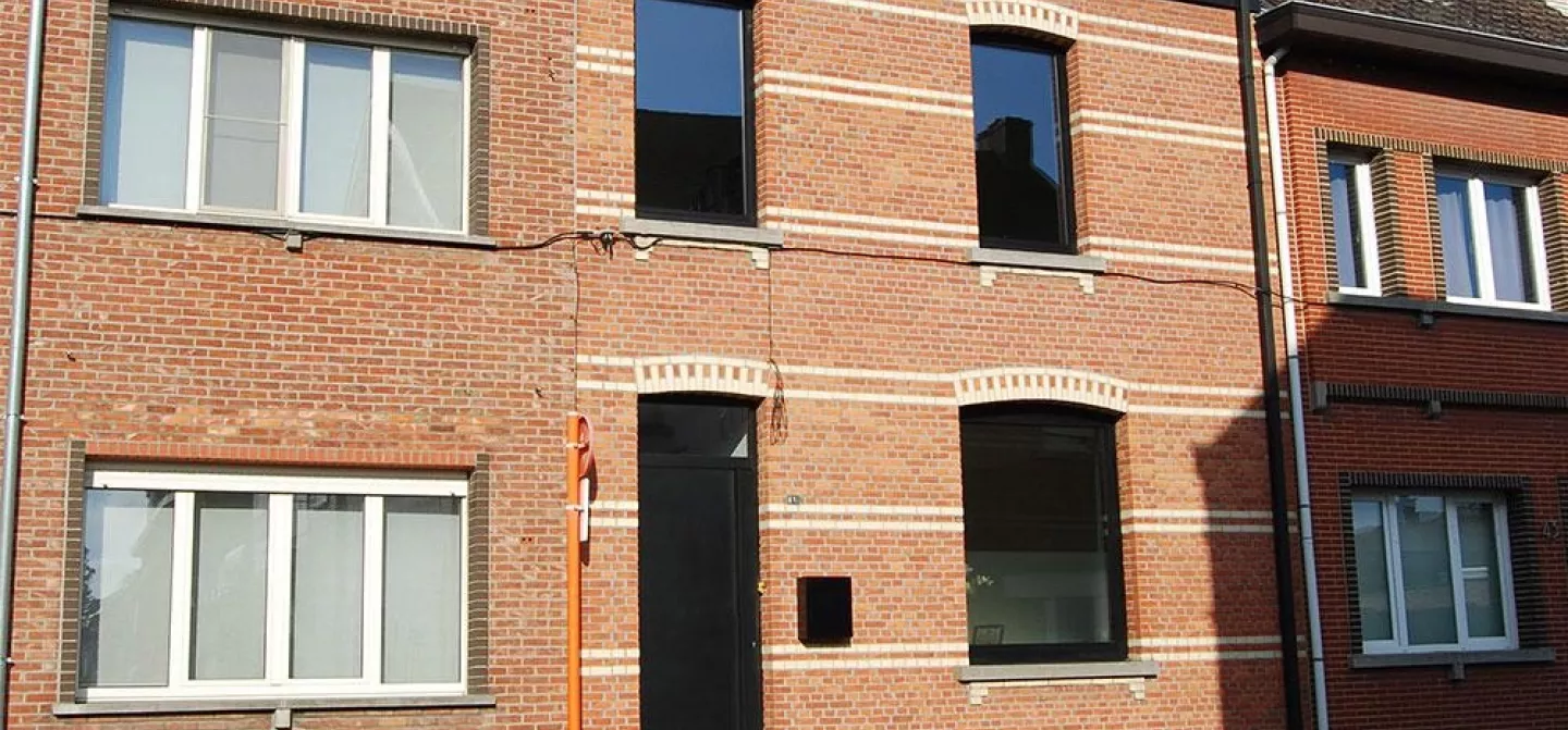 Totaalrenovatie rijwoning te Puurs met Eurowall spouwisolatie