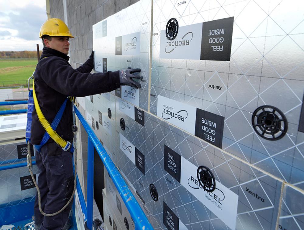 Panneaux Eurowall Xentro Isolation ultra-mince et hautes performances des murs creux - installation