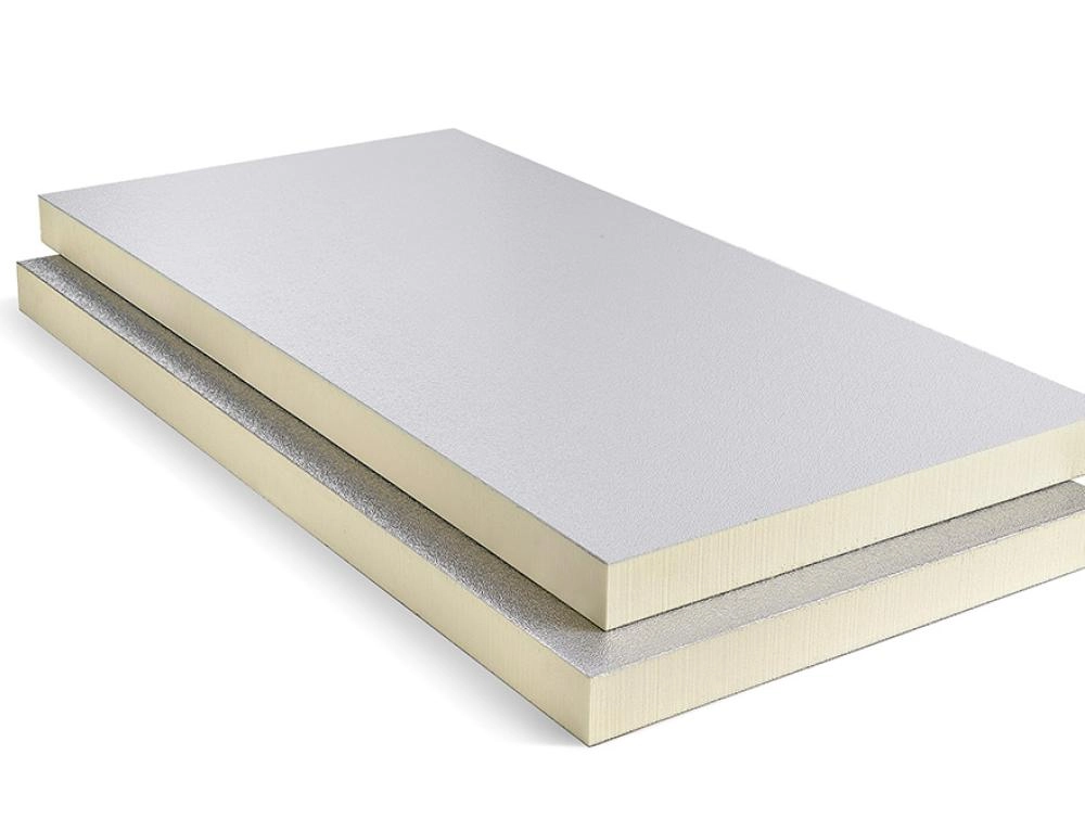 Powerboard white isolatiepanelen voor hellend dak langs binnen met witte en zilver afwerkingslaag