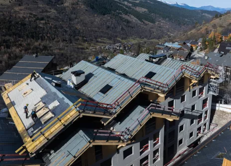 Chantier isolation sarking Méribel avec Eurotoit Montagne